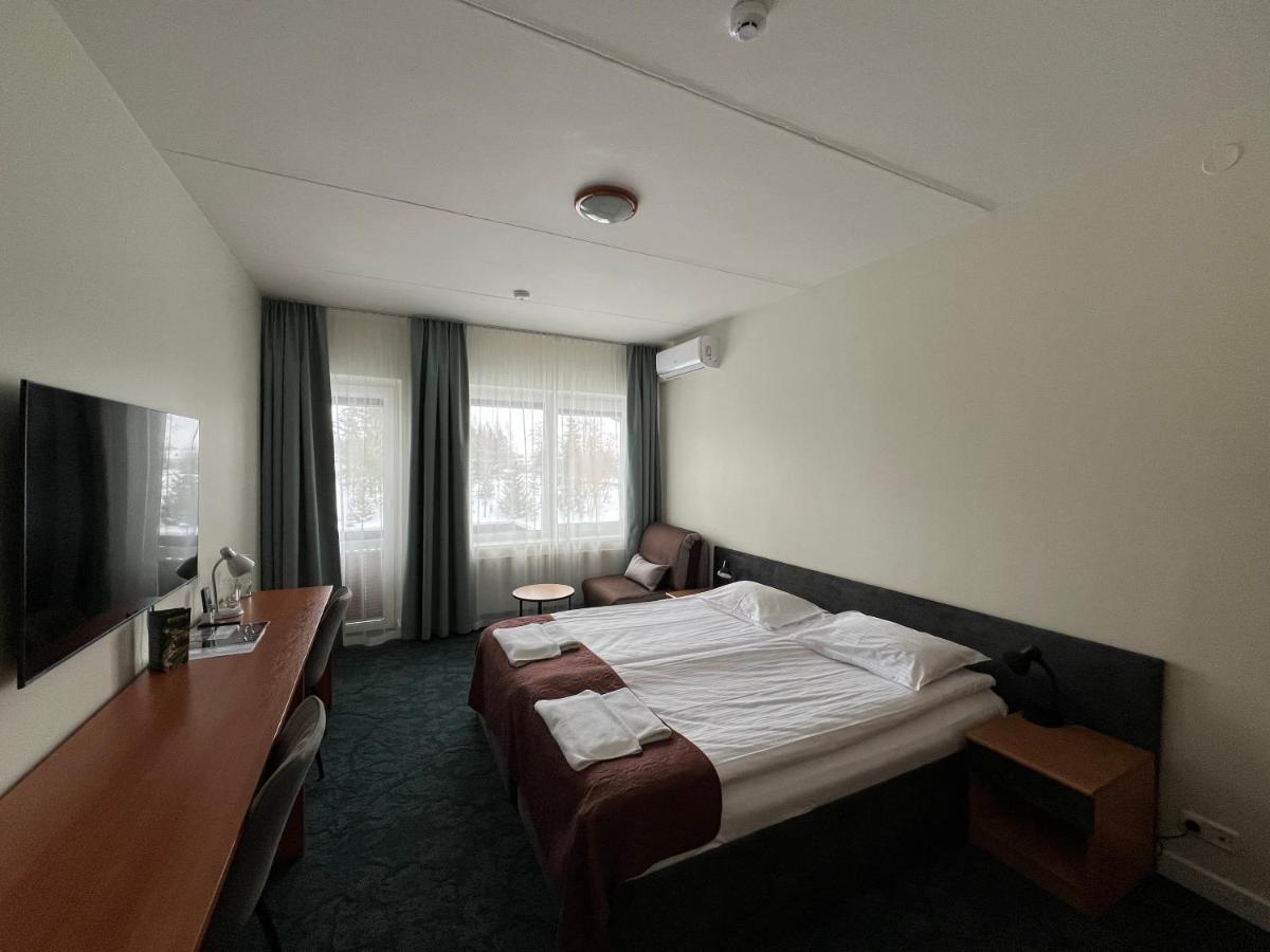 Butenas Hotel Tyla Birzai ภายนอก รูปภาพ