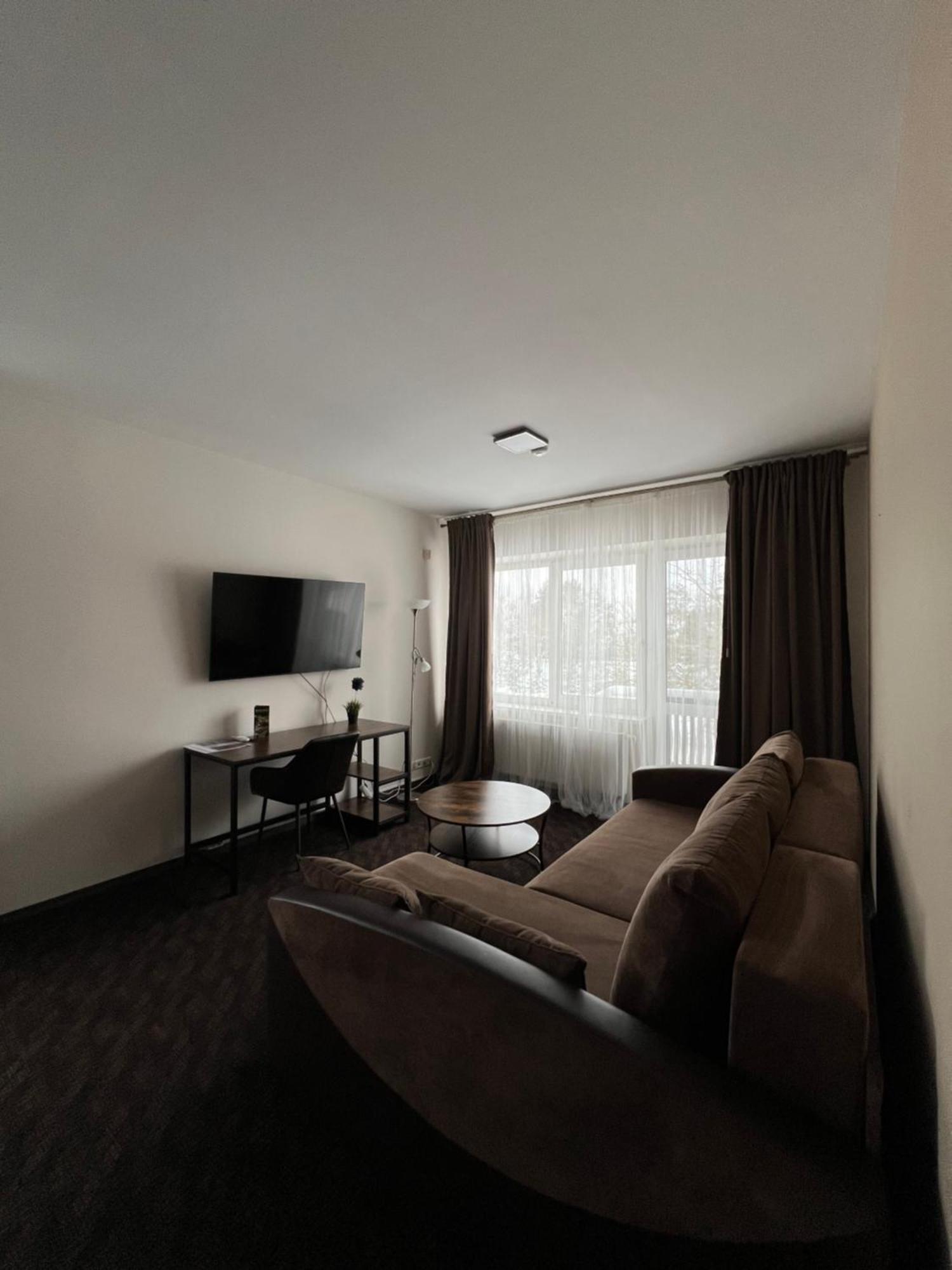 Butenas Hotel Tyla Birzai ภายนอก รูปภาพ