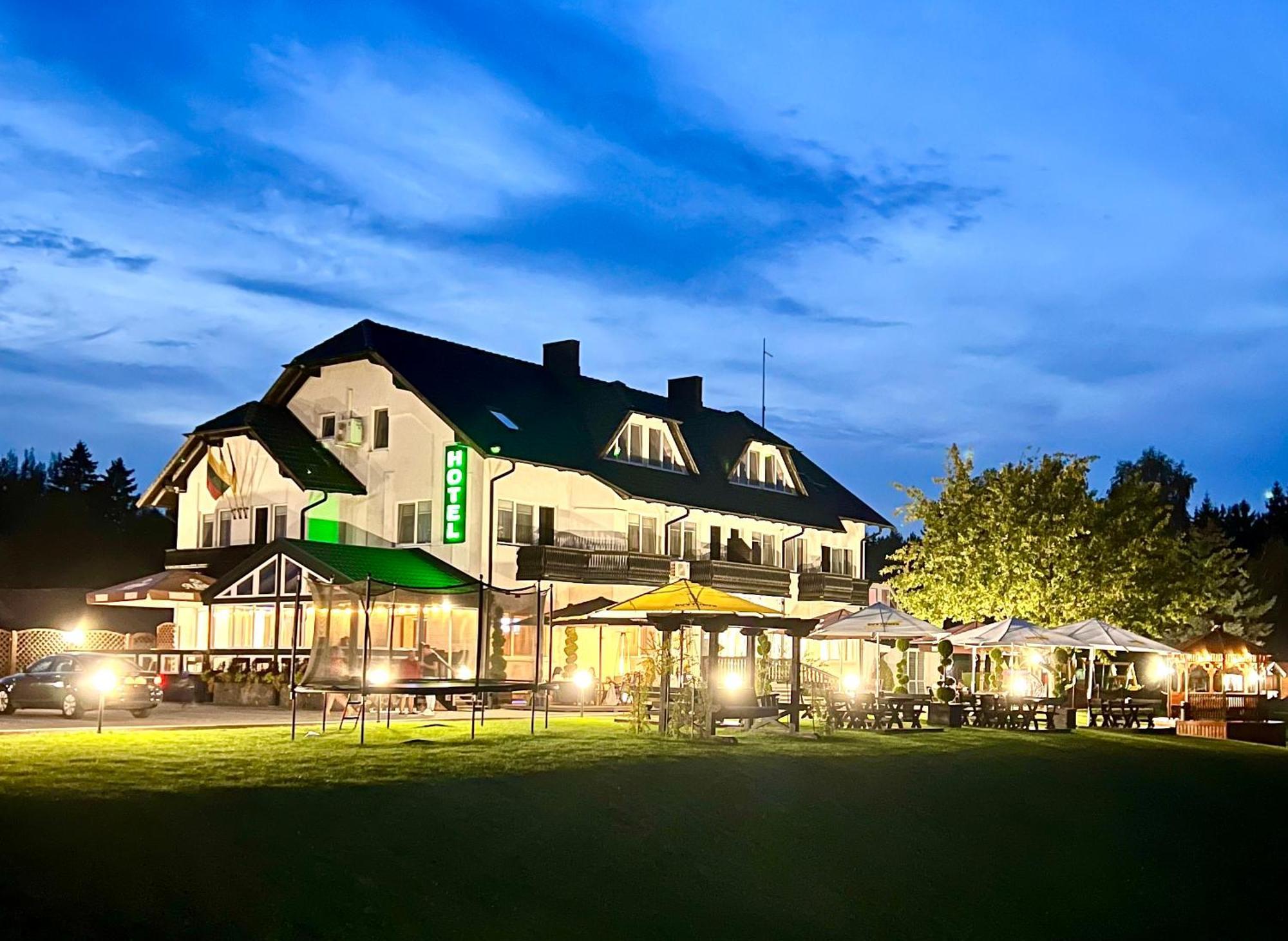 Butenas Hotel Tyla Birzai ภายนอก รูปภาพ